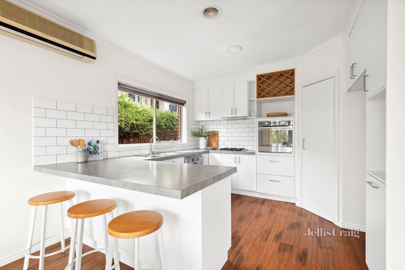 10 Victoria Terrace, Belmont image 7