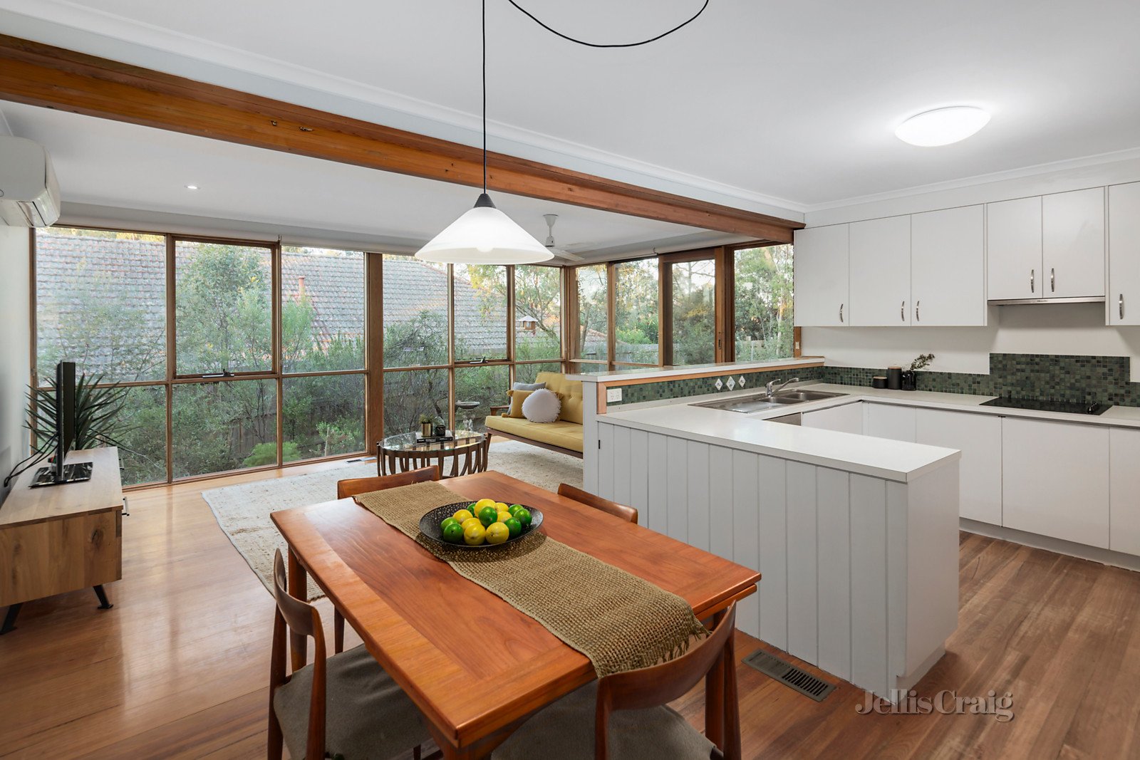 10 View Hill Crescent, Eltham image 3