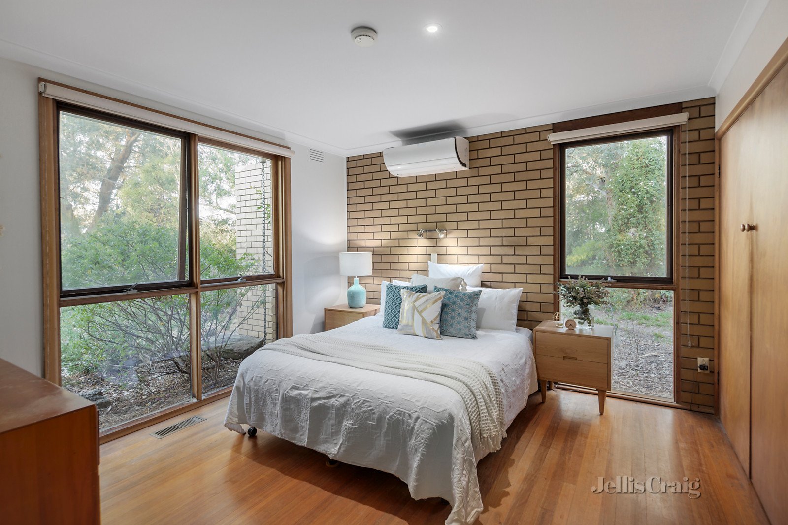 10 View Hill Crescent, Eltham image 11