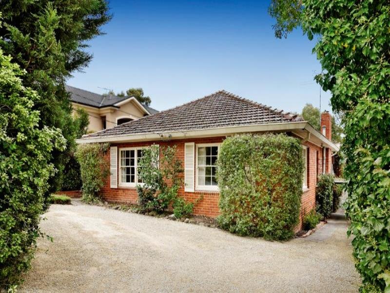 10 View Hill Road, Balwyn North image 1