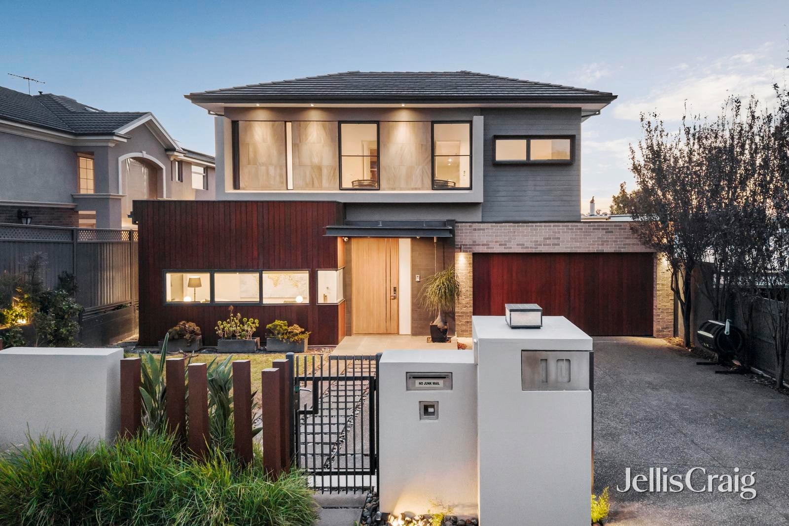 10 Viewhill Road, Balwyn&nbsp;North image 1