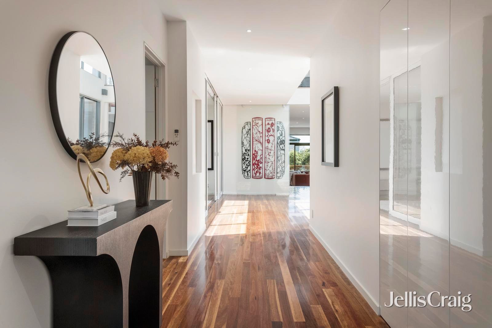 10 Viewhill Road, Balwyn&nbsp;North image 2