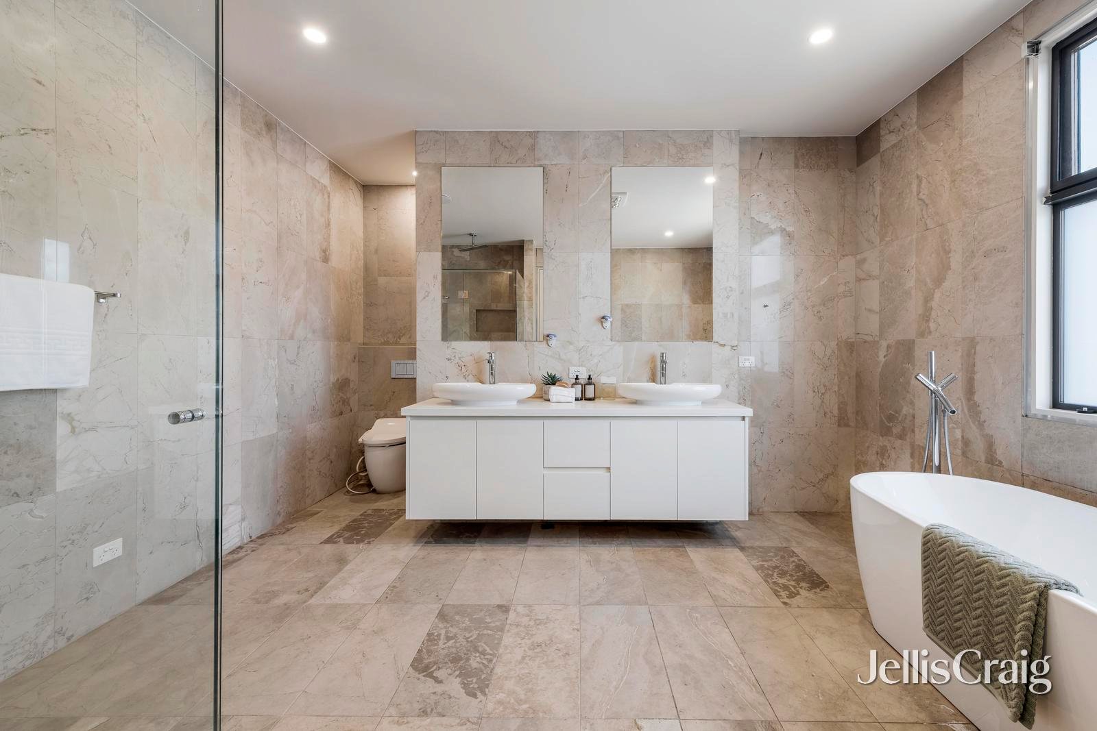 10 Viewhill Road, Balwyn&nbsp;North image 14