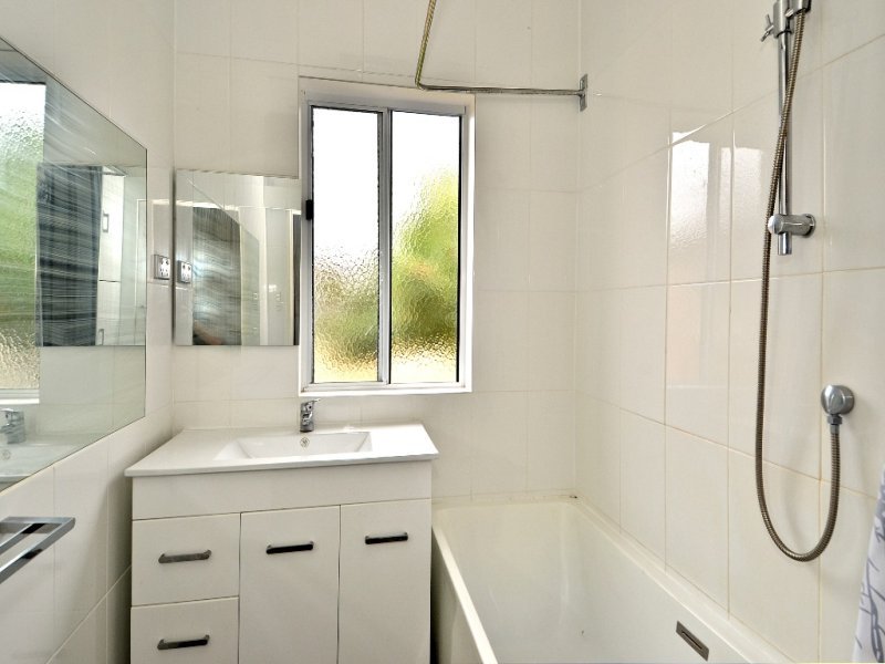 10 Vines Road, Hamlyn Heights image 7
