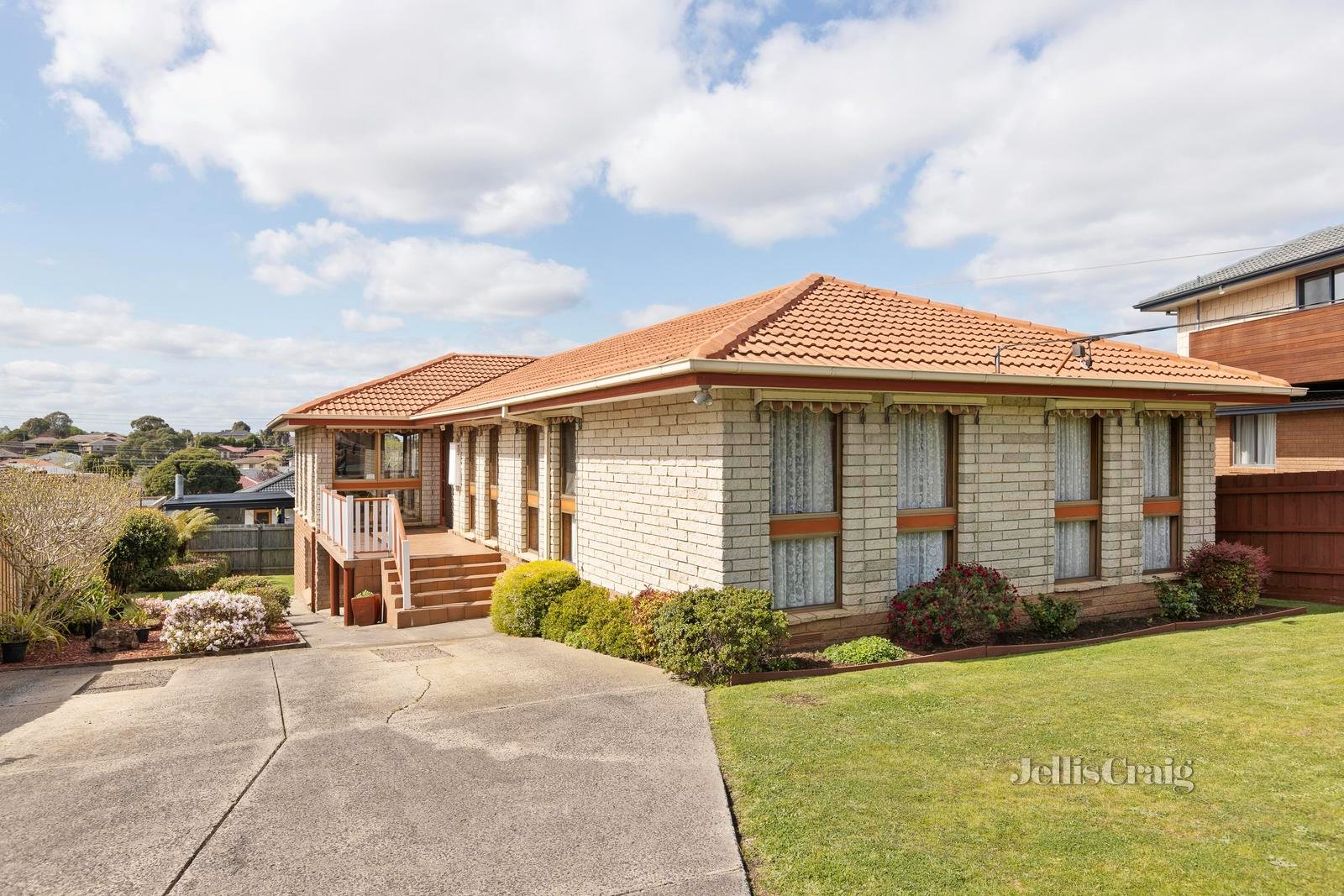 10 Virginia Crescent, Bundoora image 1