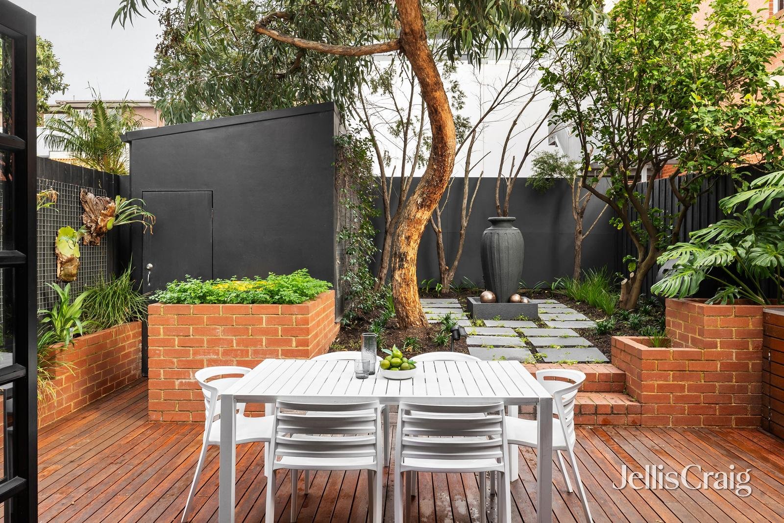 10 Waltham Street, Richmond image 6