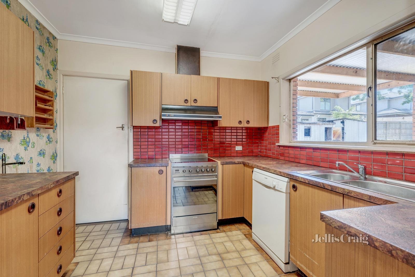 10 Warnes Road, Mitcham image 4