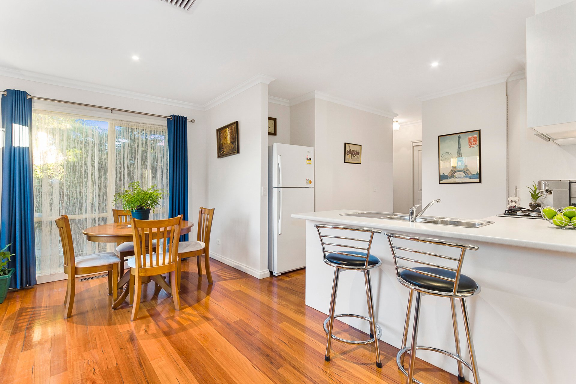10 Warwick Street, Box Hill North image 3