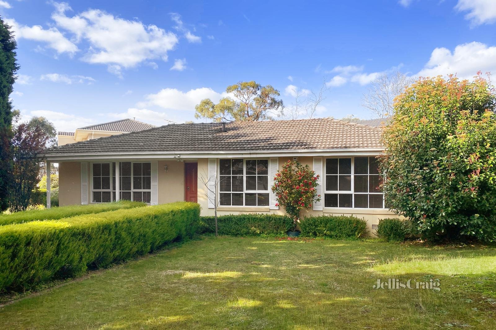 10 White Road, Wantirna South image 2