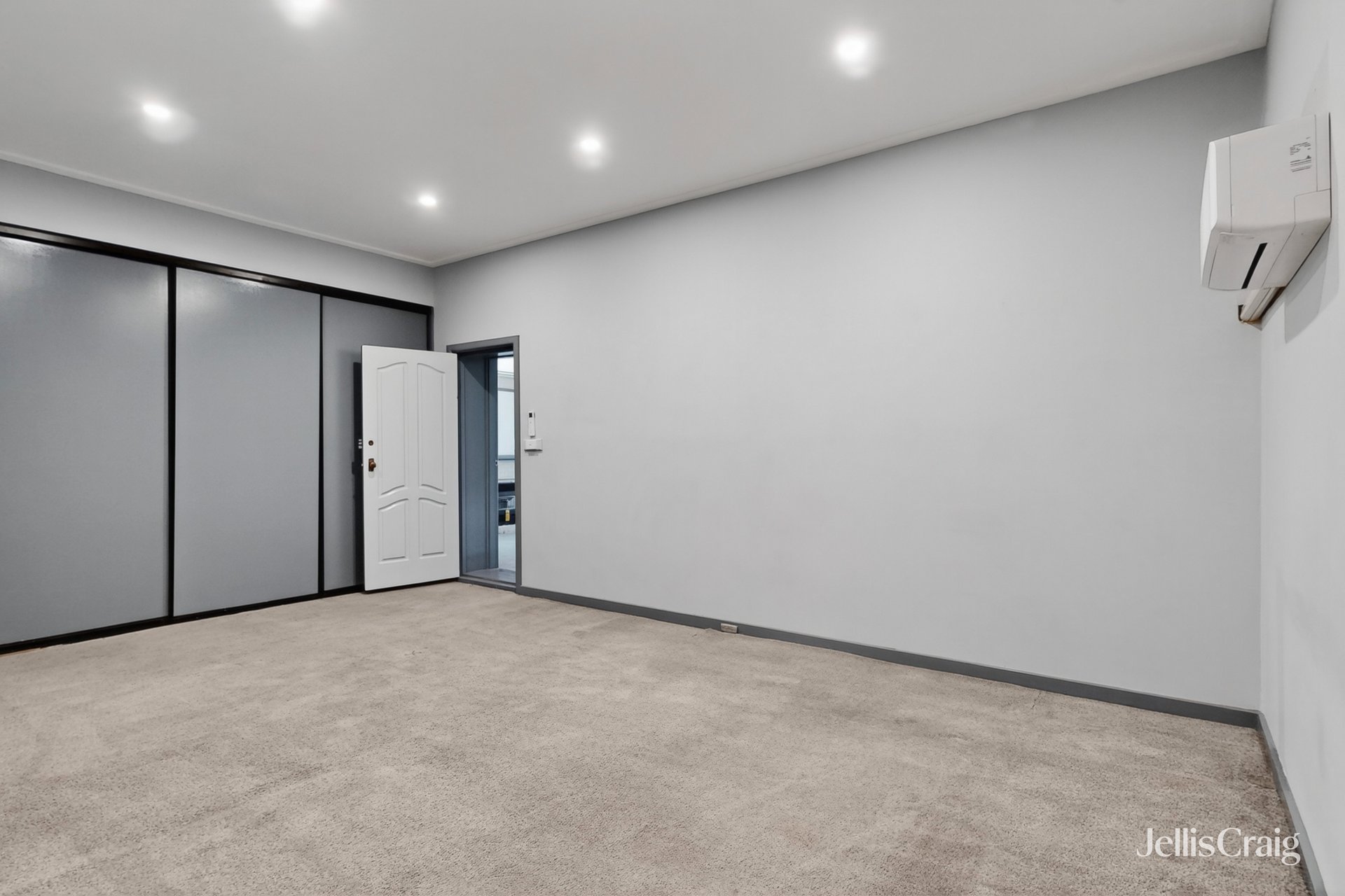 10 Williamstown Road, Kingsville image 7