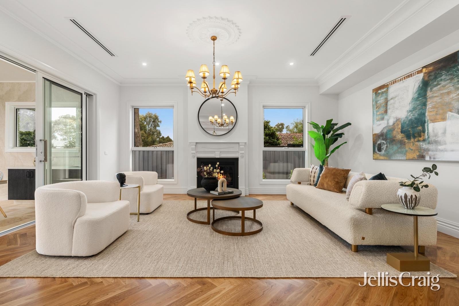 10 Wilton Crescent, Wheelers&nbsp;Hill image 4