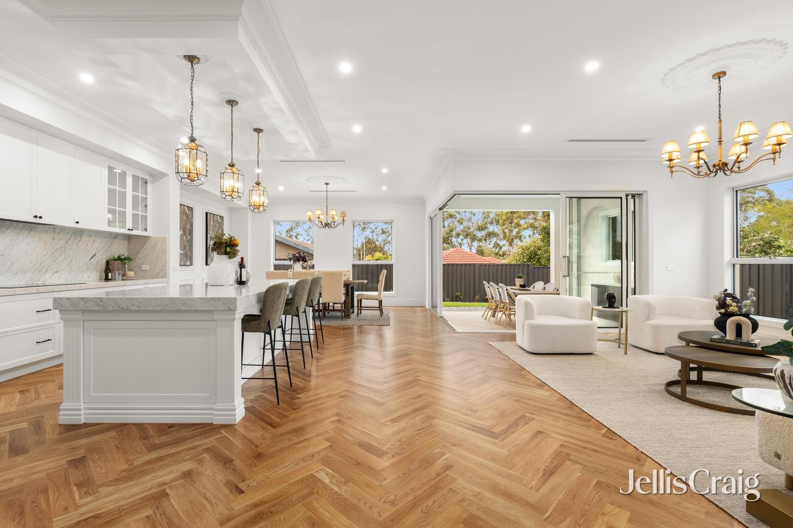 10 Wilton Crescent, Wheelers&nbsp;Hill image 9