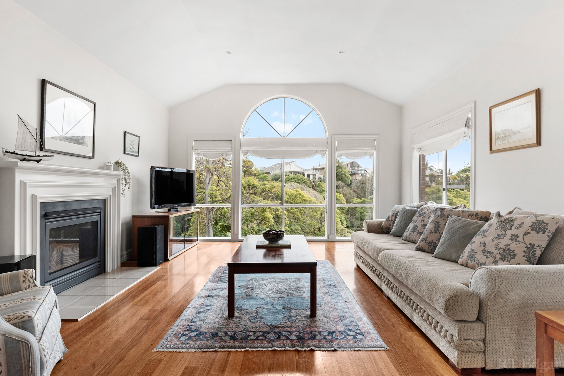 Property Gallery Thumbnail 3