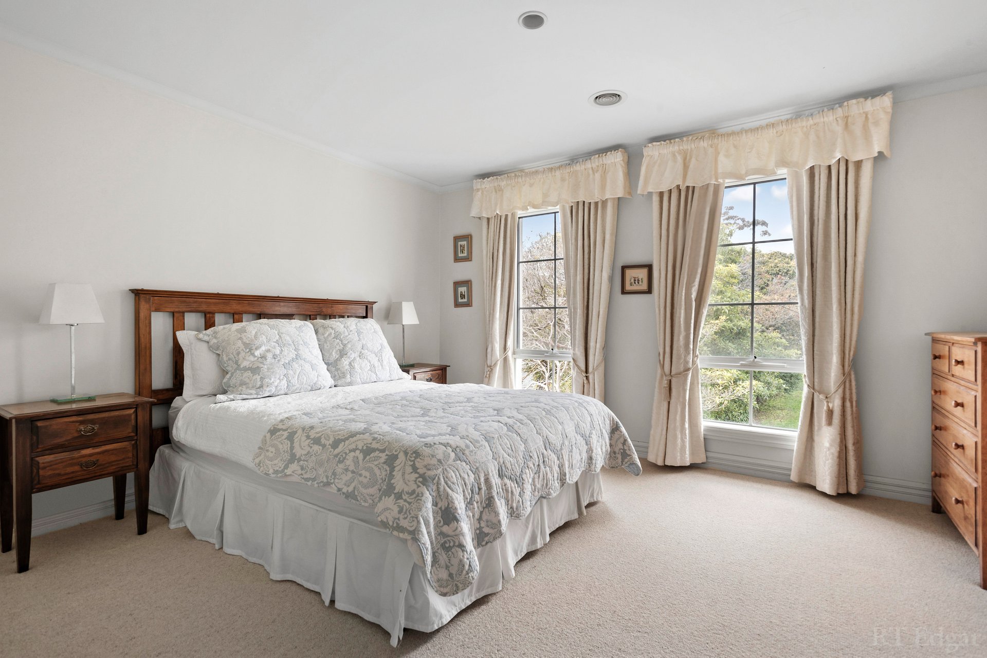 Property Gallery Thumbnail 7