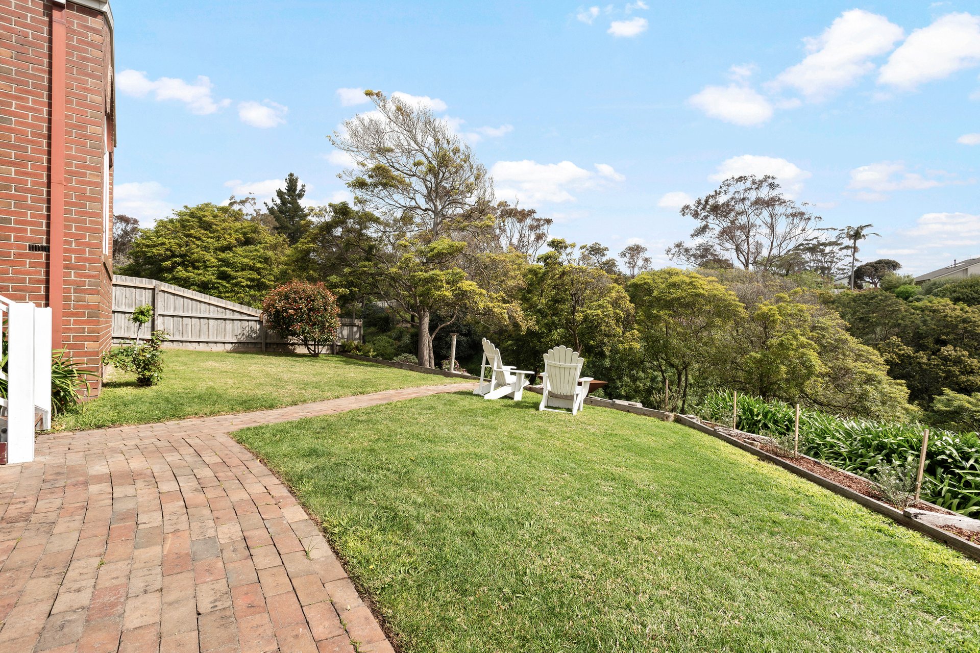 Property Gallery Thumbnail 9