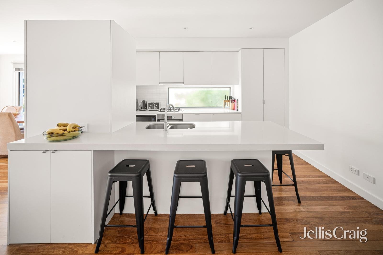 10 Withers Way, Mentone image 3