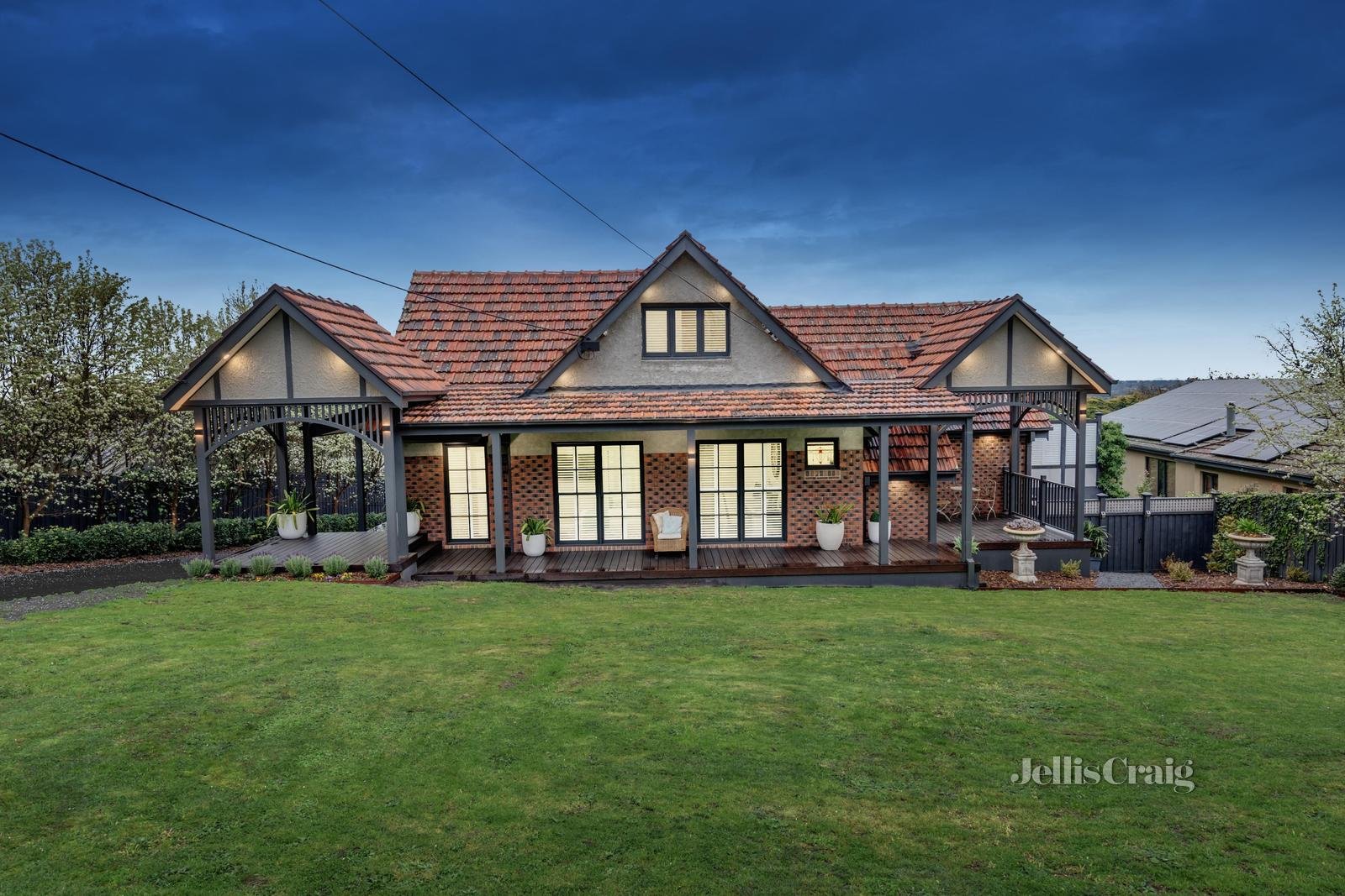 10 Wonga Road, Ringwood image 2