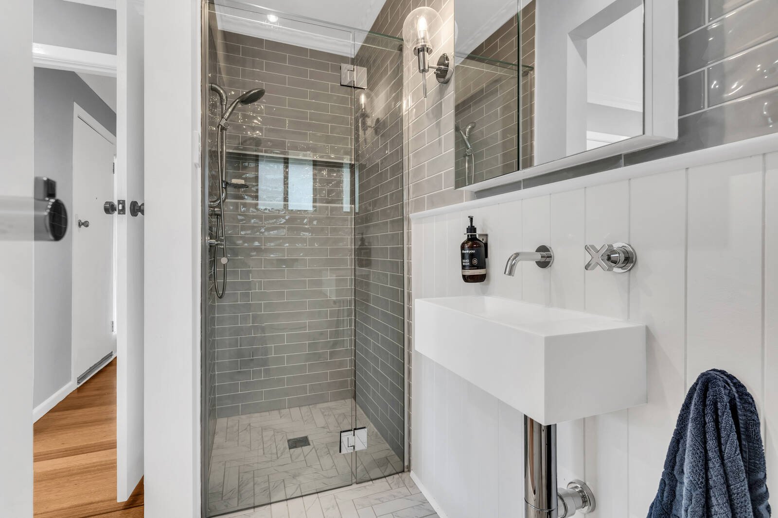 Property Gallery Thumbnail 14