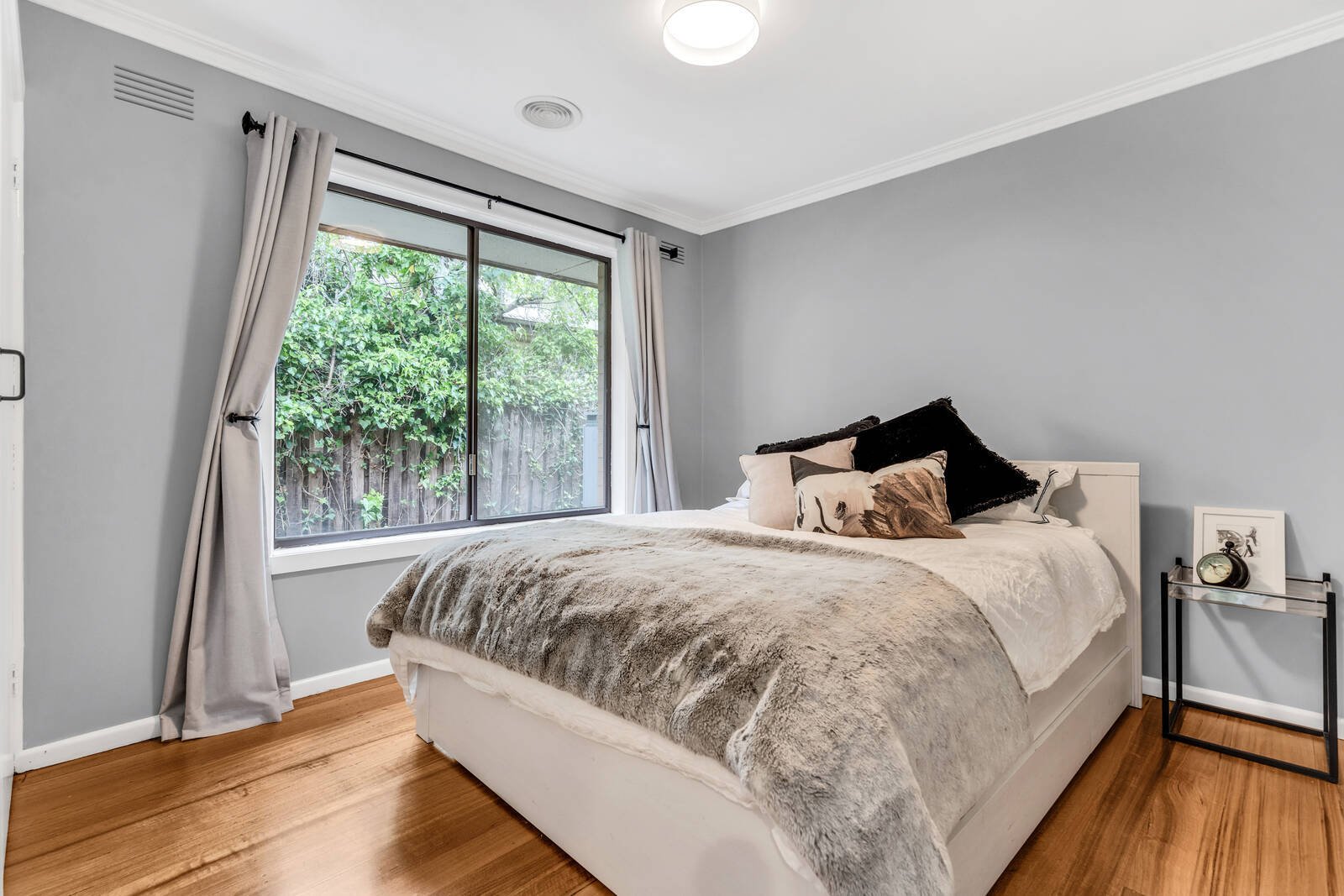 Property Gallery Thumbnail 15