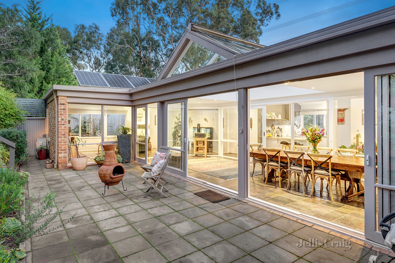 10 Wynvale Court, Eltham image 3