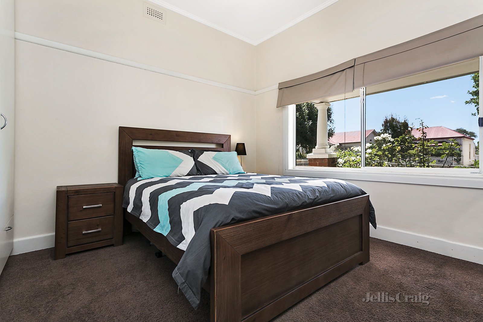 10 Yaldwyn  Street East, Kyneton image 3