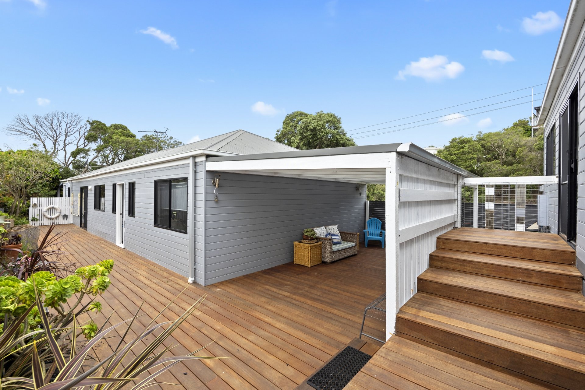 Property Gallery Thumbnail 9