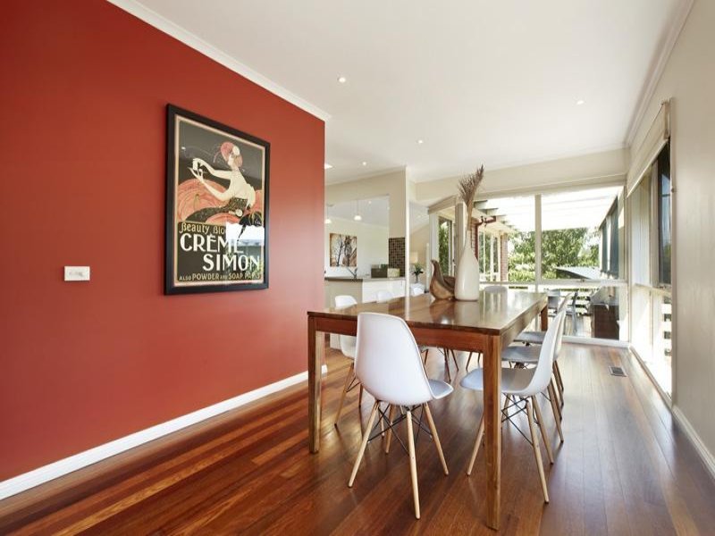 10 Yongala Street, Balwyn image 3