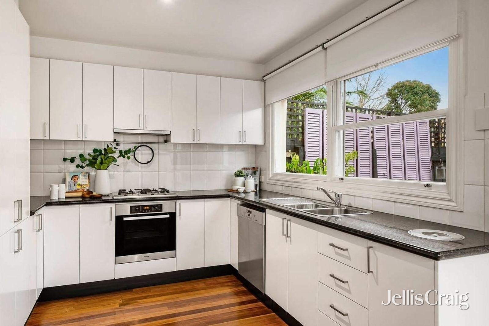 10 York Street, Brighton image 4