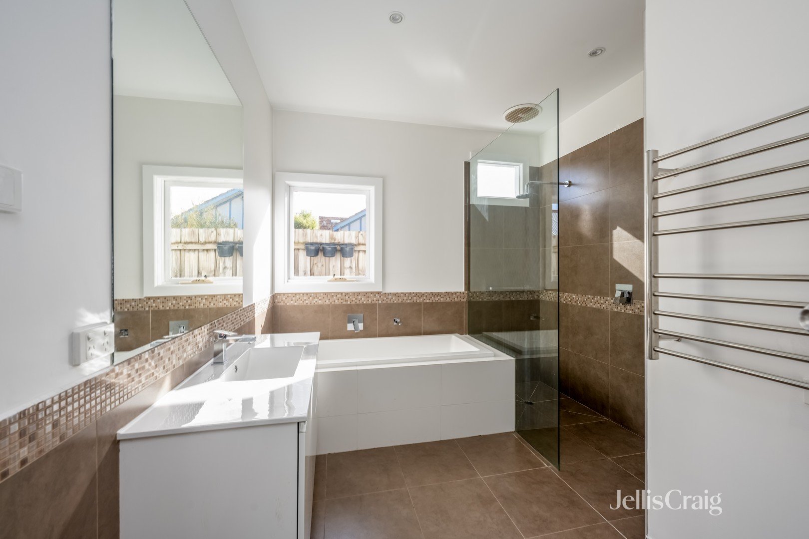 100 Clarendon Street, Coburg image 6