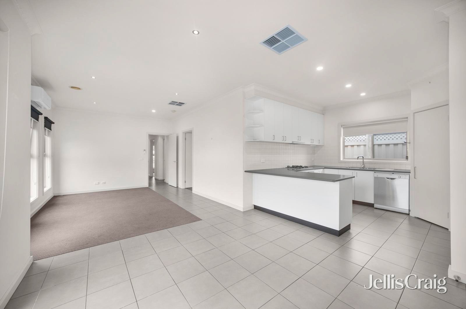 100 Larter Street, Golden&nbsp;Point image 4