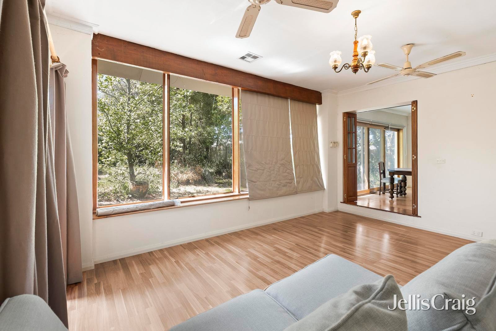 100 Manchester Road, Mooroolbark image 2