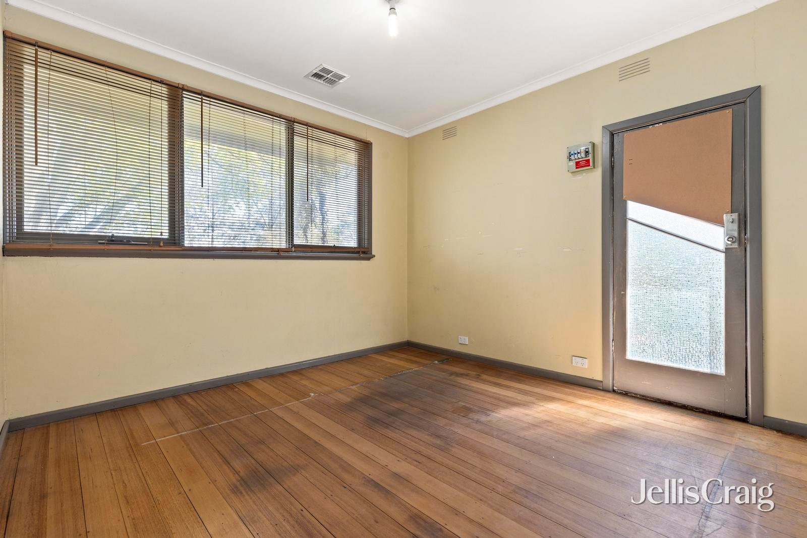 100 Manchester Road, Mooroolbark image 7