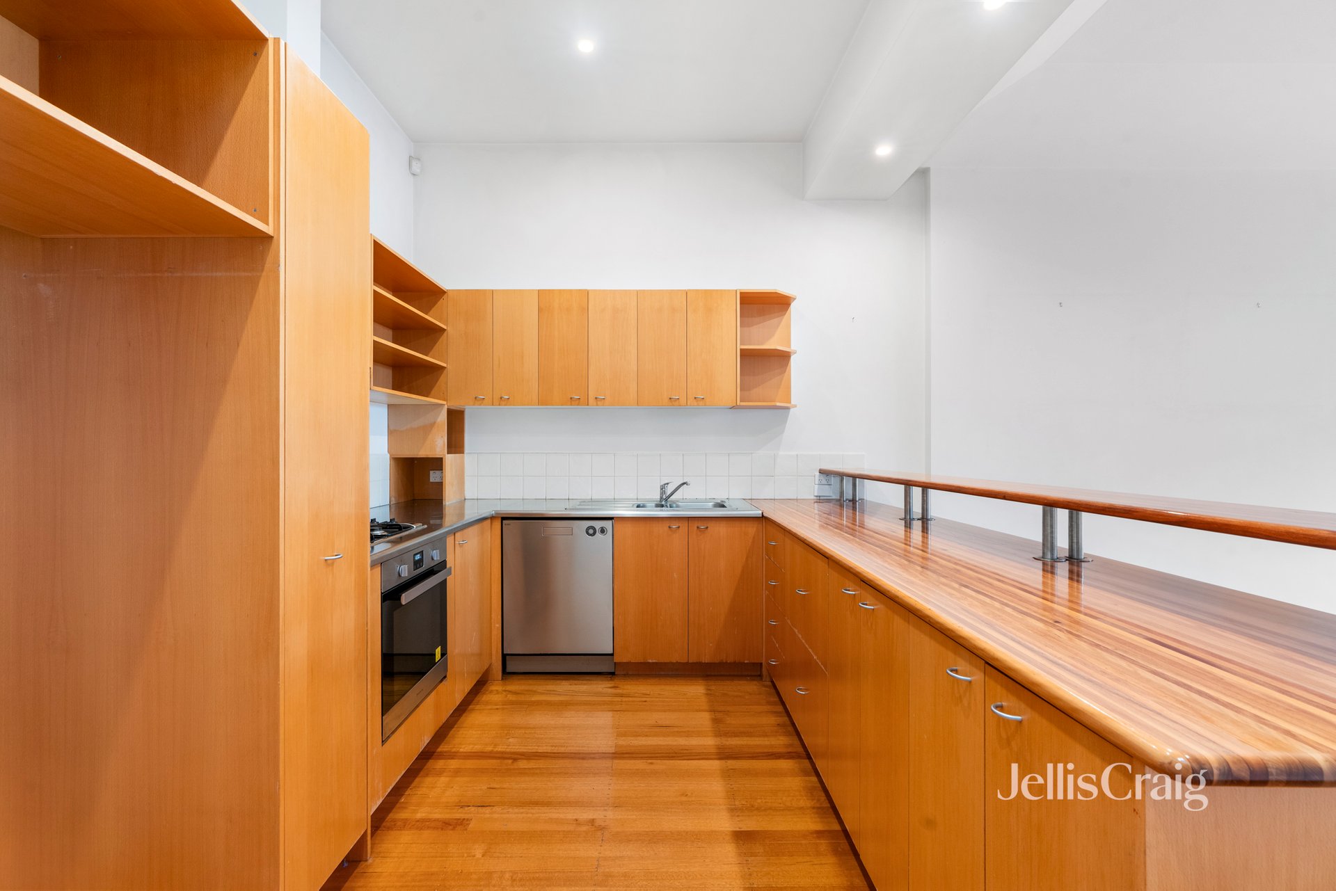 100 Merton St, Albert&nbsp;Park image 2