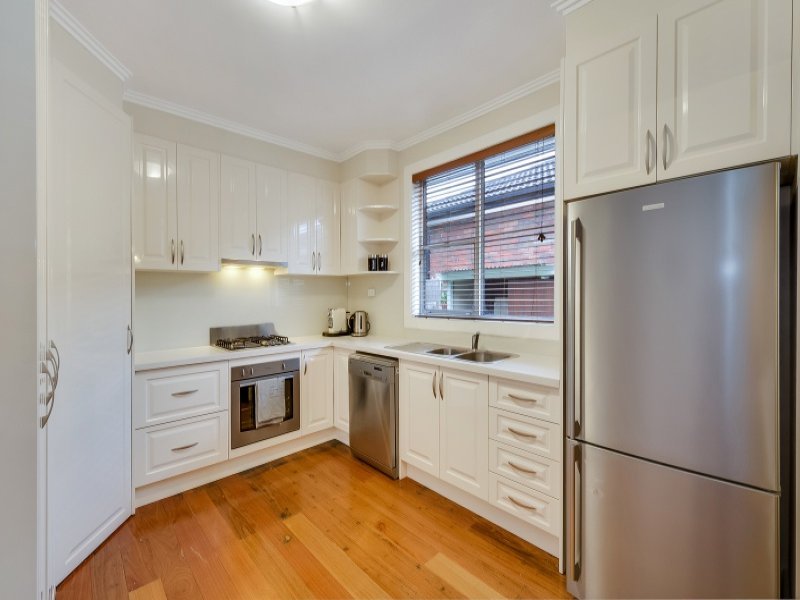 100 Middleborough Road, Blackburn South image 3