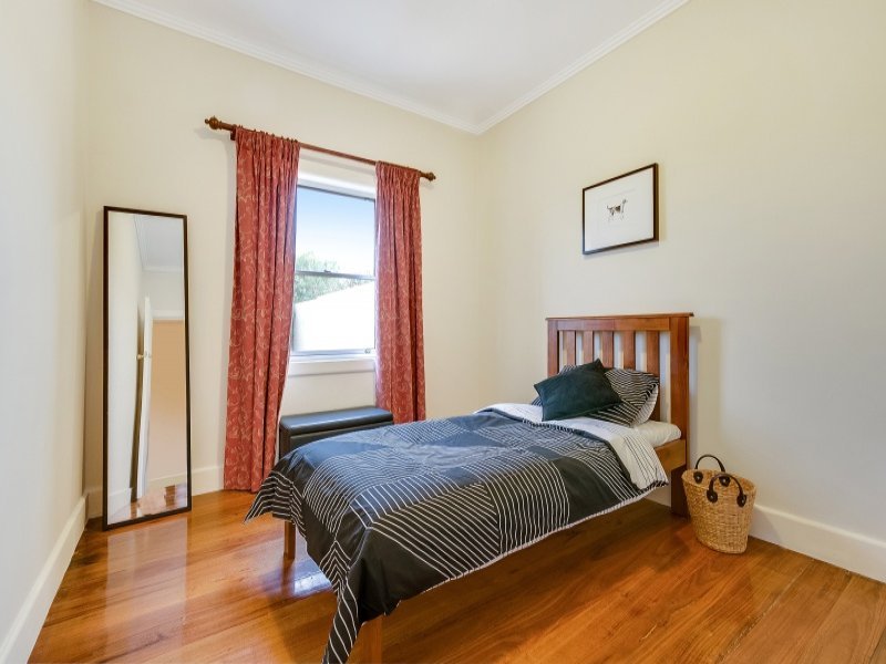 100 Middleborough Road, Blackburn South image 9