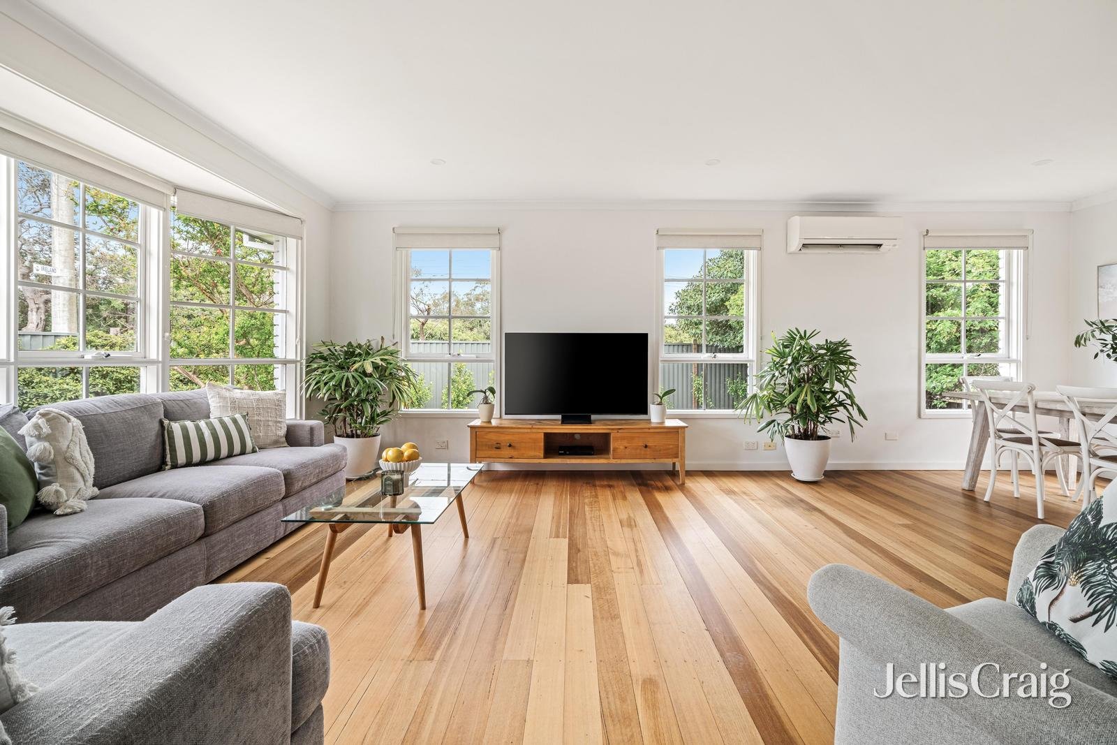 100 Railway Parade, Seaford image 3