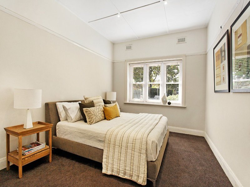 100 Ruskin Street, Elwood image 4