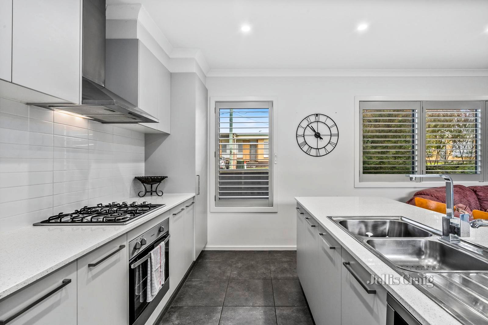 100 Settlement Road, Belmont image 3