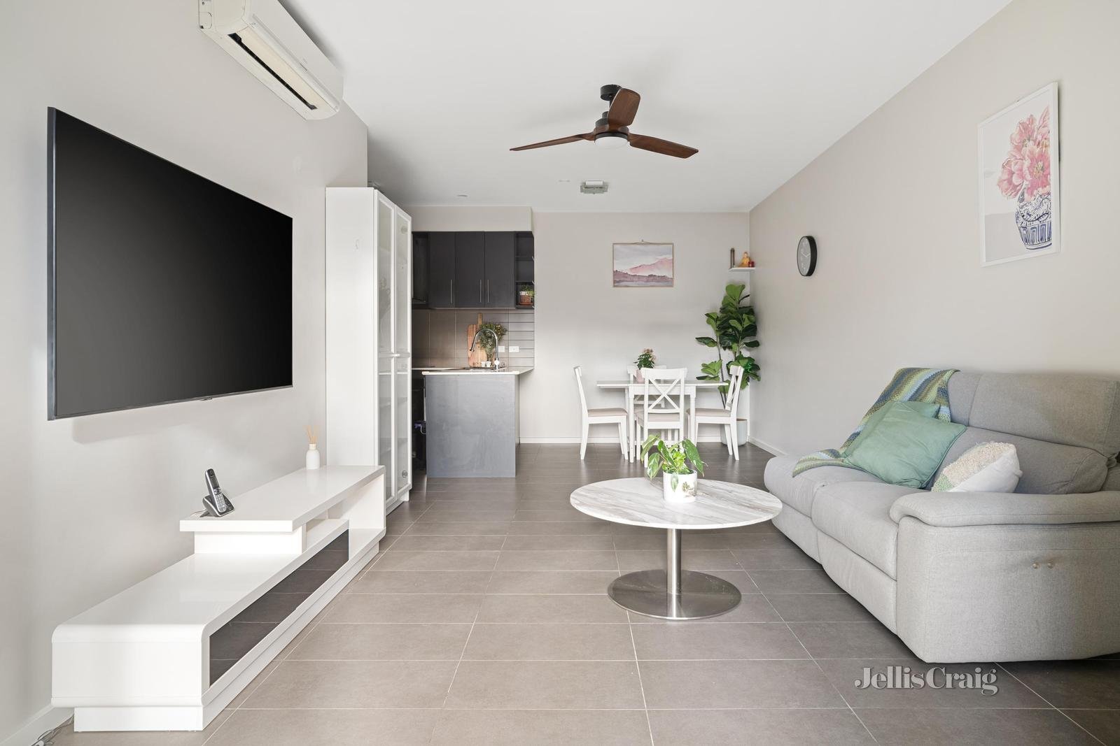100 White Street, Mordialloc image 2