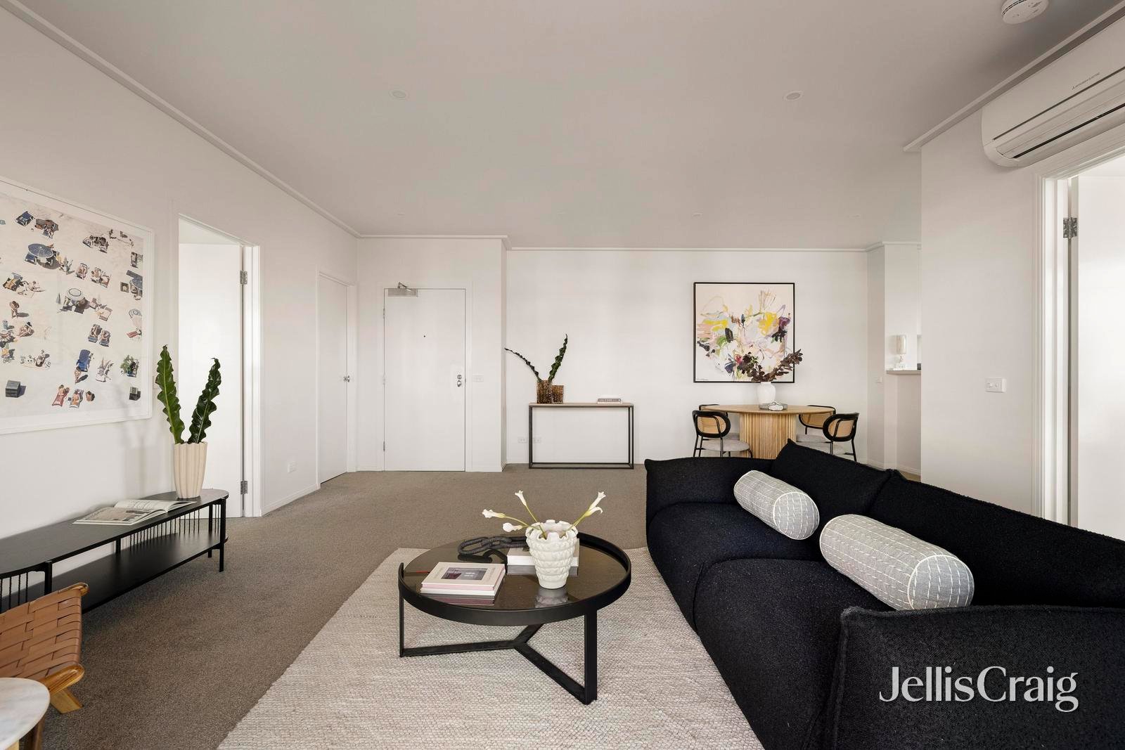 100/1 Graham Street, Port&nbsp;Melbourne image 2