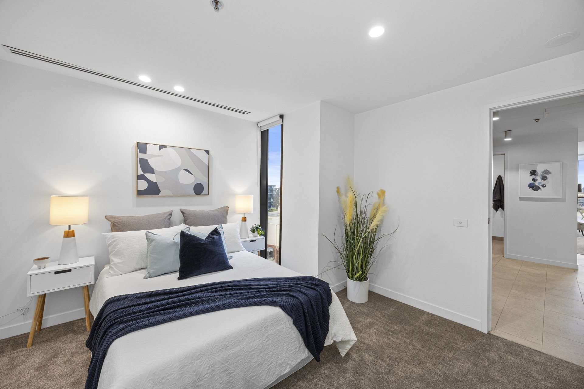 1001/1 Clara Street, South Yarra image 7