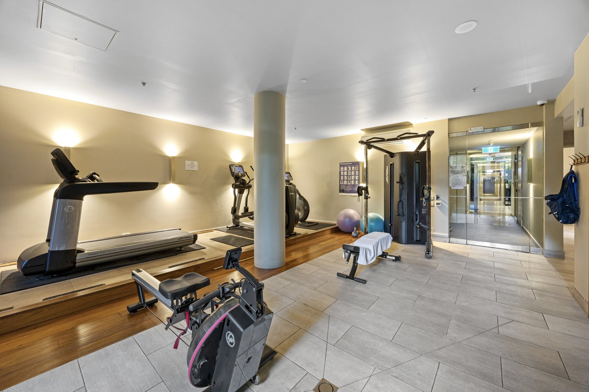 1001/1 Clara Street, South Yarra image 16