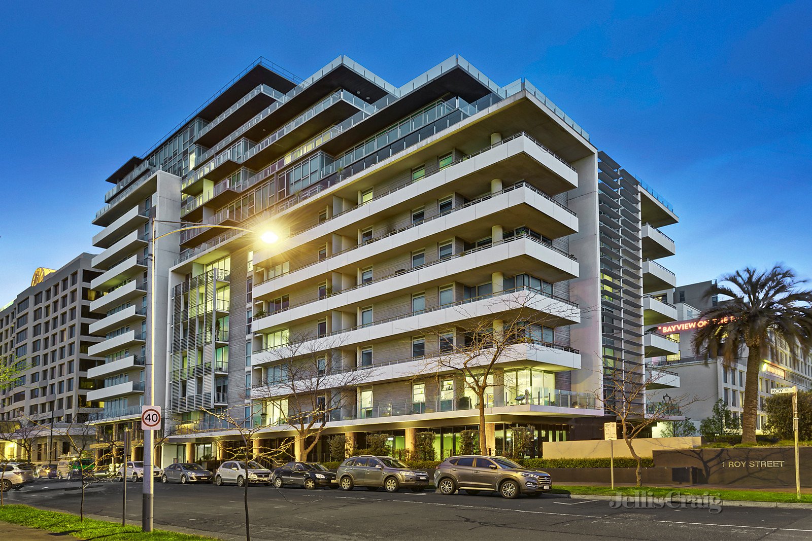 1001/1 Roy Street, Melbourne image 4