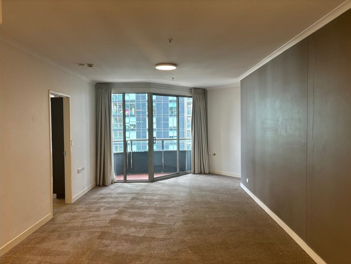 1001/333 Exhibition Street, Melbourne image 3
