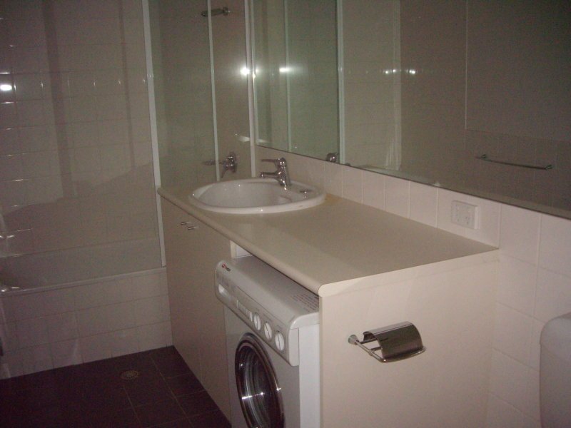 1003/318 LITTLE LONSDALE Street, Melbourne image 5