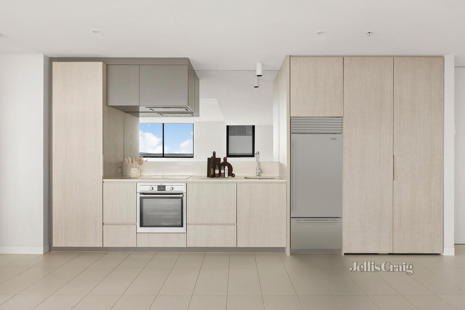 1003/68 Wests Road, Maribyrnong image 2