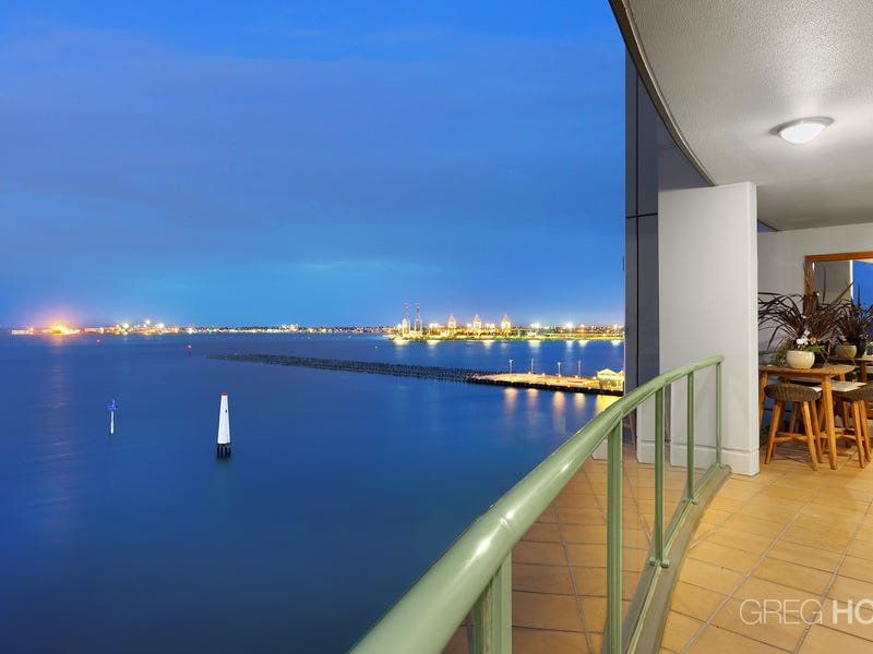 1004/115 Beach Street, Port Melbourne image 4