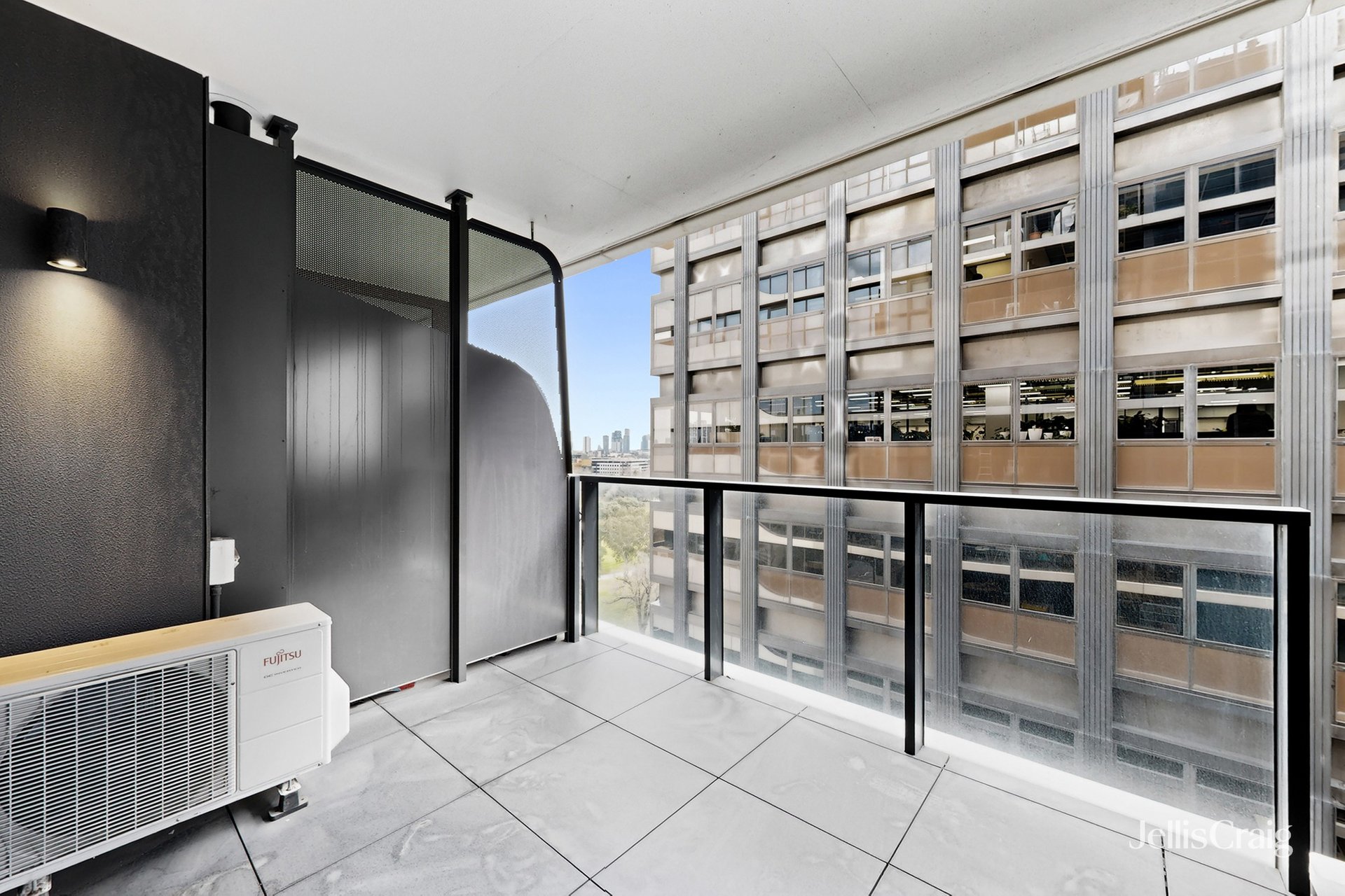 1004/12 Queens Road, Melbourne image 13