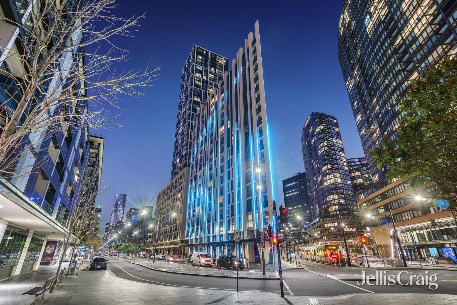 1004W/888 Collins Street, Docklands image 9