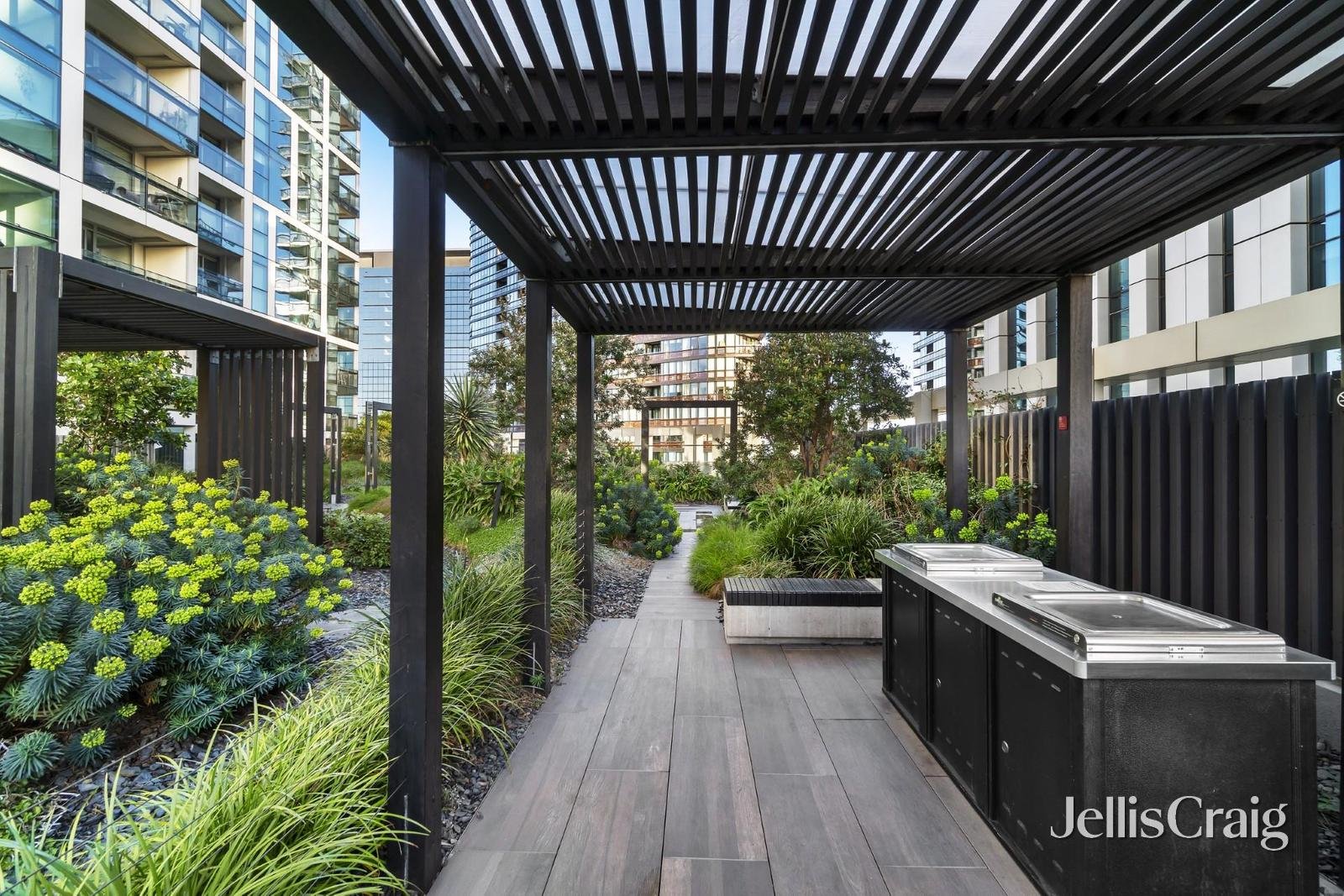 1004W/888 Collins Street, Docklands image 12